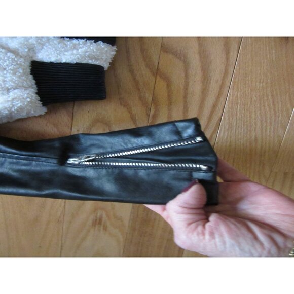 Blank Nyc Girls M Faux Leather & Sherpa Jacket w Zippered Sleeves & Ribbed Hem - Picture 3 of 5
